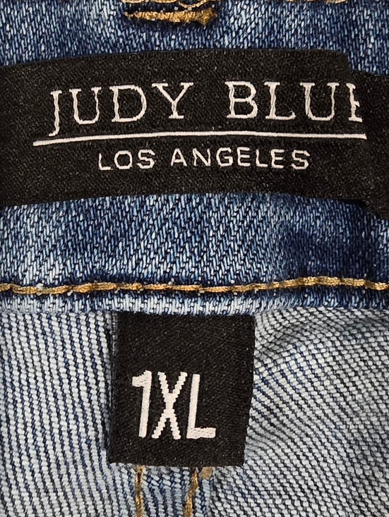 Judy Blue Distressed Denim Shorts Size 1XL - Picture 2 of 7